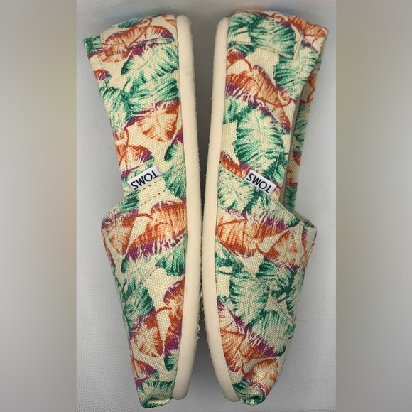 Brand New Never Worn Women’s Toms Size 10. - Picture 4 of 7